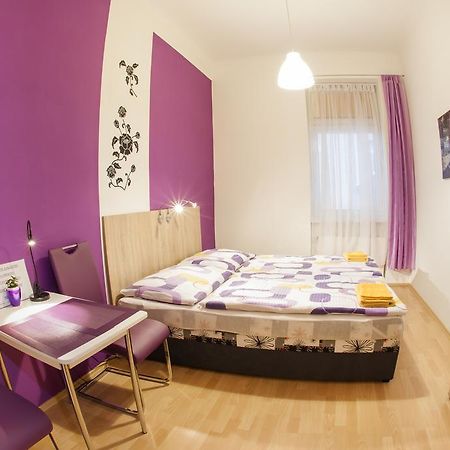 Apartmany - Penzion Smetanka Чешка Будьовица Екстериор снимка