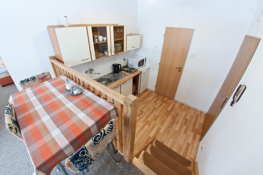 Apartmany - Penzion Smetanka Чешка Будьовица Стая снимка