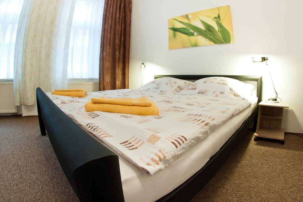 Apartmany - Penzion Smetanka Чешка Будьовица Екстериор снимка
